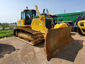 Used  KOMATSU D65PX-18