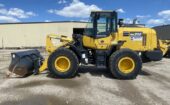Used  KOMATSU WA200-8