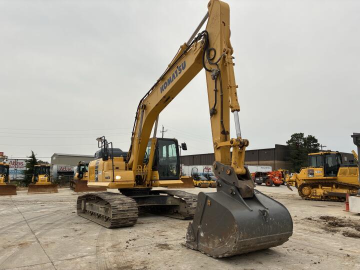 2019 KOMATSU PC240LC-11 full