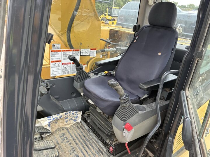 2019 KOMATSU PC240LC-11 full