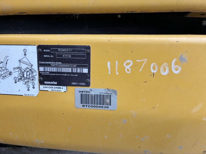 2019 KOMATSU PC240LC-11 full