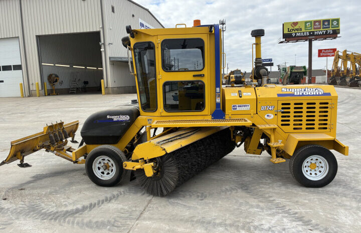 Used  SB MANUFACTURING INC DT74F