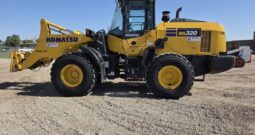 Used  KOMATSU WA320-8